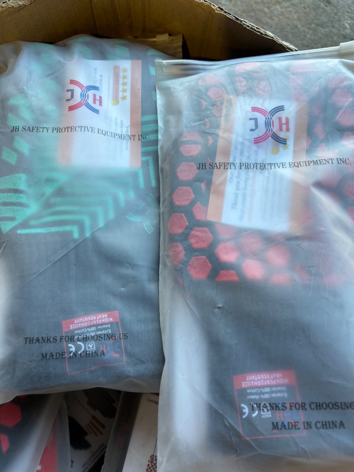 Heat Resistant Gloves 932F Silicone Kitchen BBQ 25 Pairs New Sealed — photo 3