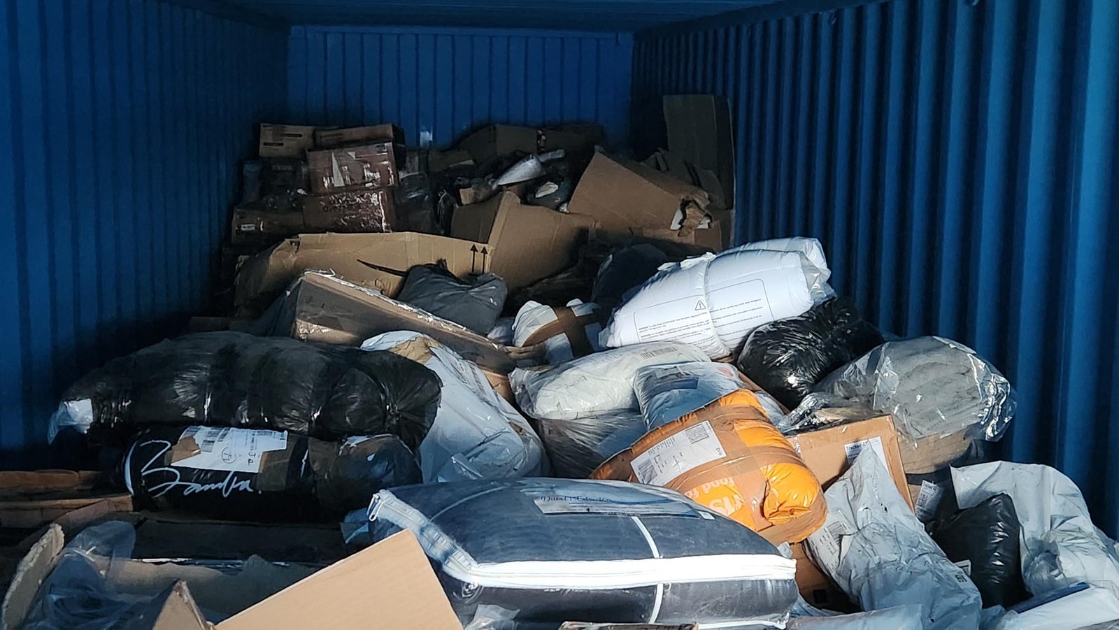 50 Pallets of Mixed Customer Return Inventory Available in Derby — photo 7