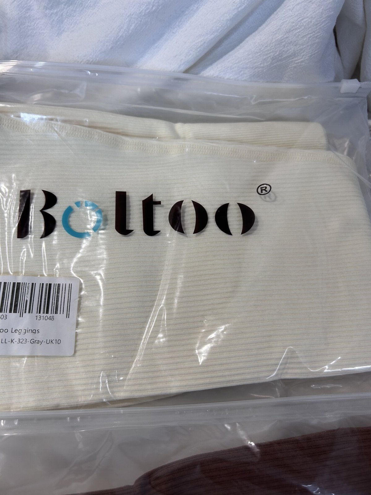 Source photograph for 60x Ribbed High-Waist Yoga Leggings - Beige and Coffee Only - New