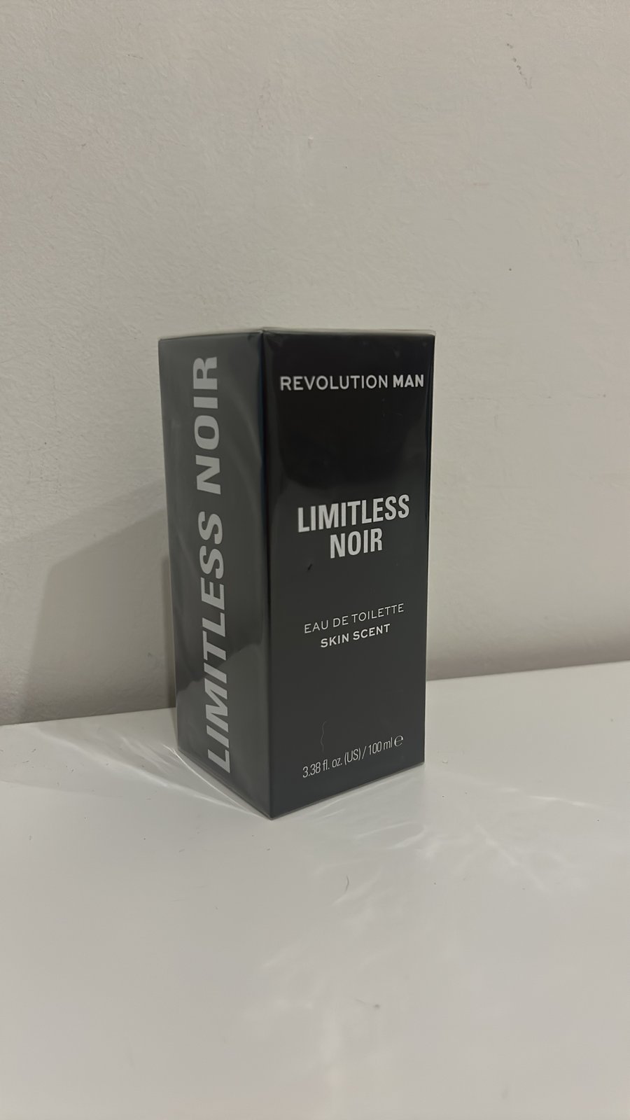 Revolution Limitless Noir Aftershave
