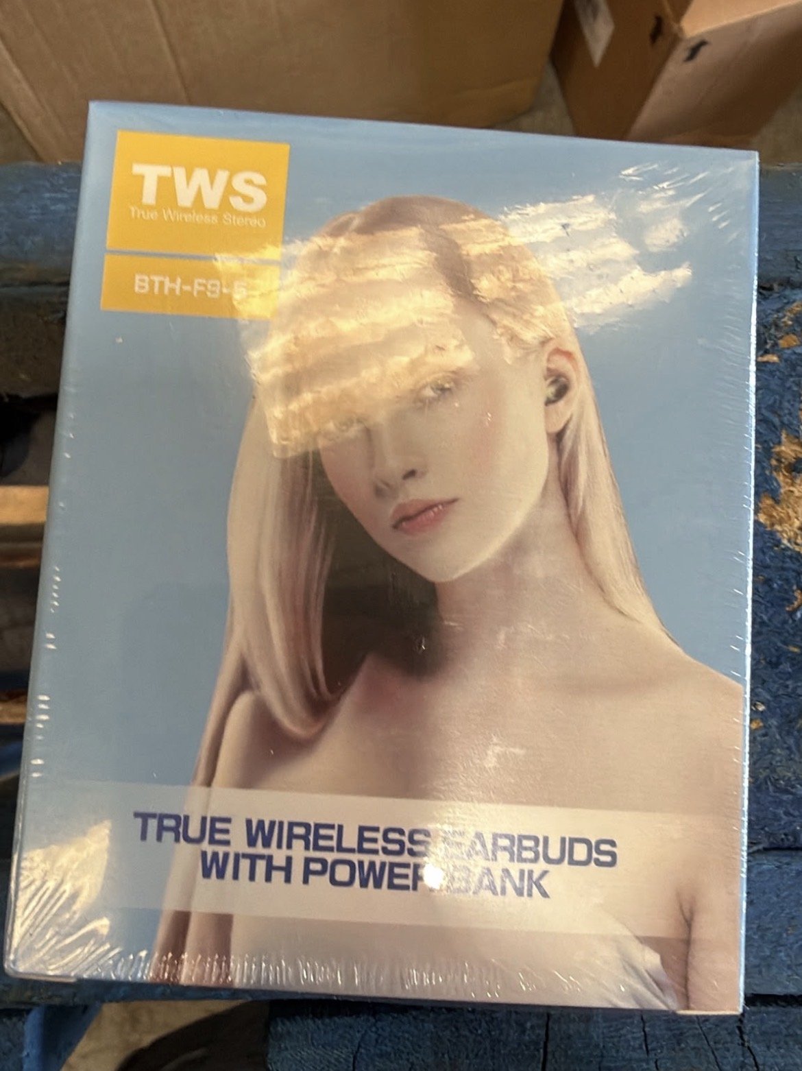 900x TWS WIRELESS POWERBANK EARPODS