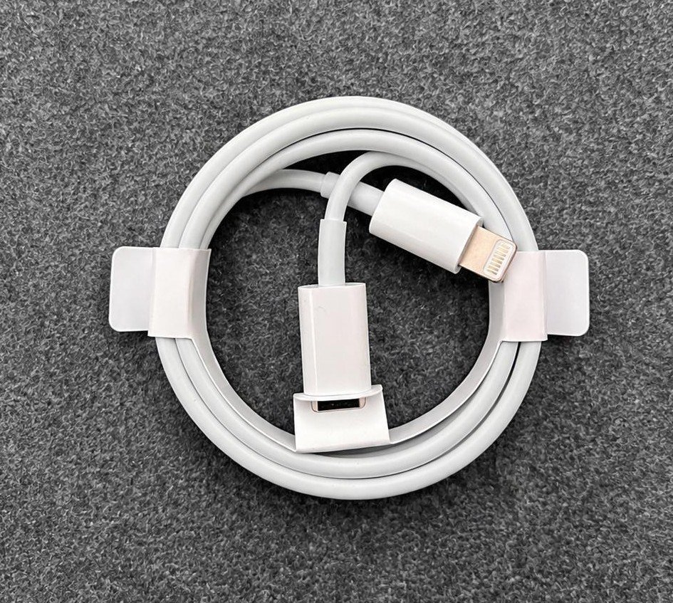 10x Genuine Apple USB-C to Lightning Cable – 1 Metre