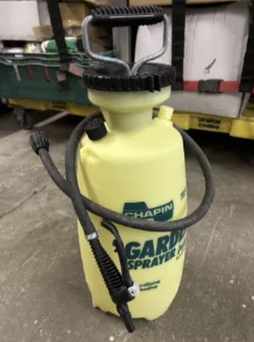 CHAPIN PROFESSIONAL CHEMICAL SPRAYER 7.6L