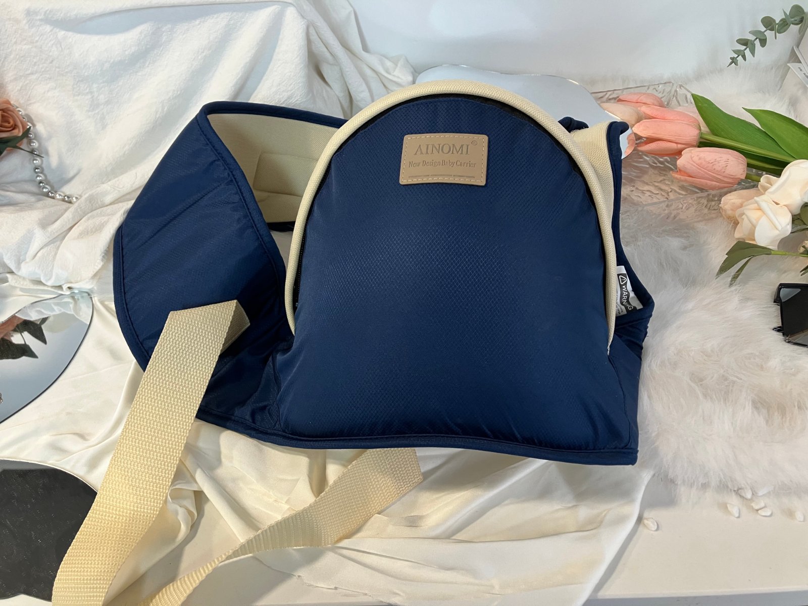 Source photograph for 33x Deep Blue Baby Hip Seat Carriers - New