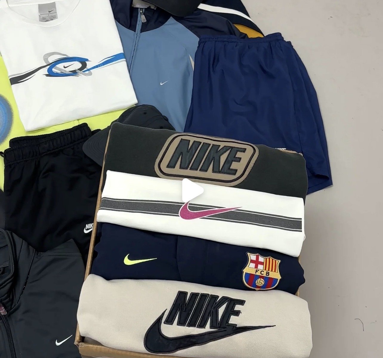 NIKE RESELLER BOX 10KG — photo 2