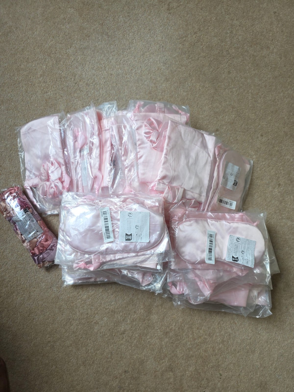 Joblot: 25x Sleep masks and scrunchie sets — photo 3