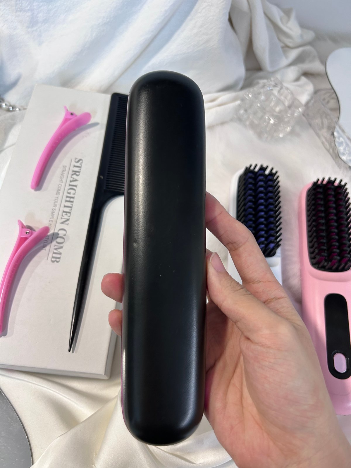 40x Hair Straightening Brushes & Combs – 20 Black / 20 Pink, New — photo 4