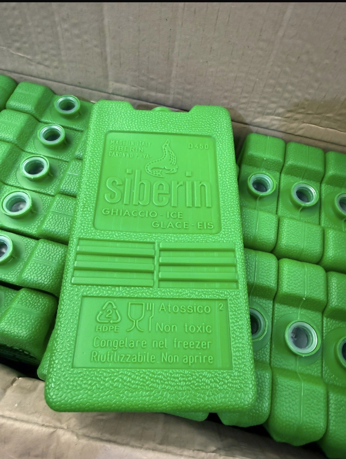 Approx 500 x Freezer Cool Blocks