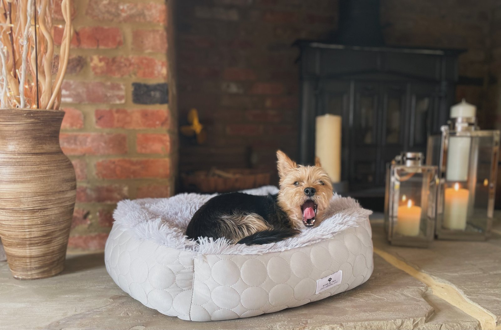 450 Reversible Heat Controlled Dog Beds — photo 3