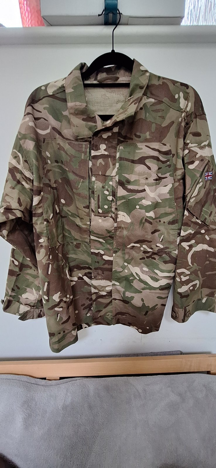 Source photograph for British RAF Military Lightweight Jackets surplus