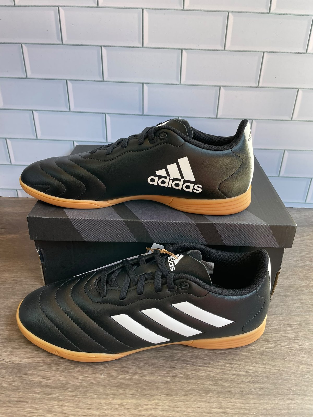 Adidas Trainers mixed sizes women's and mens — photo 5
