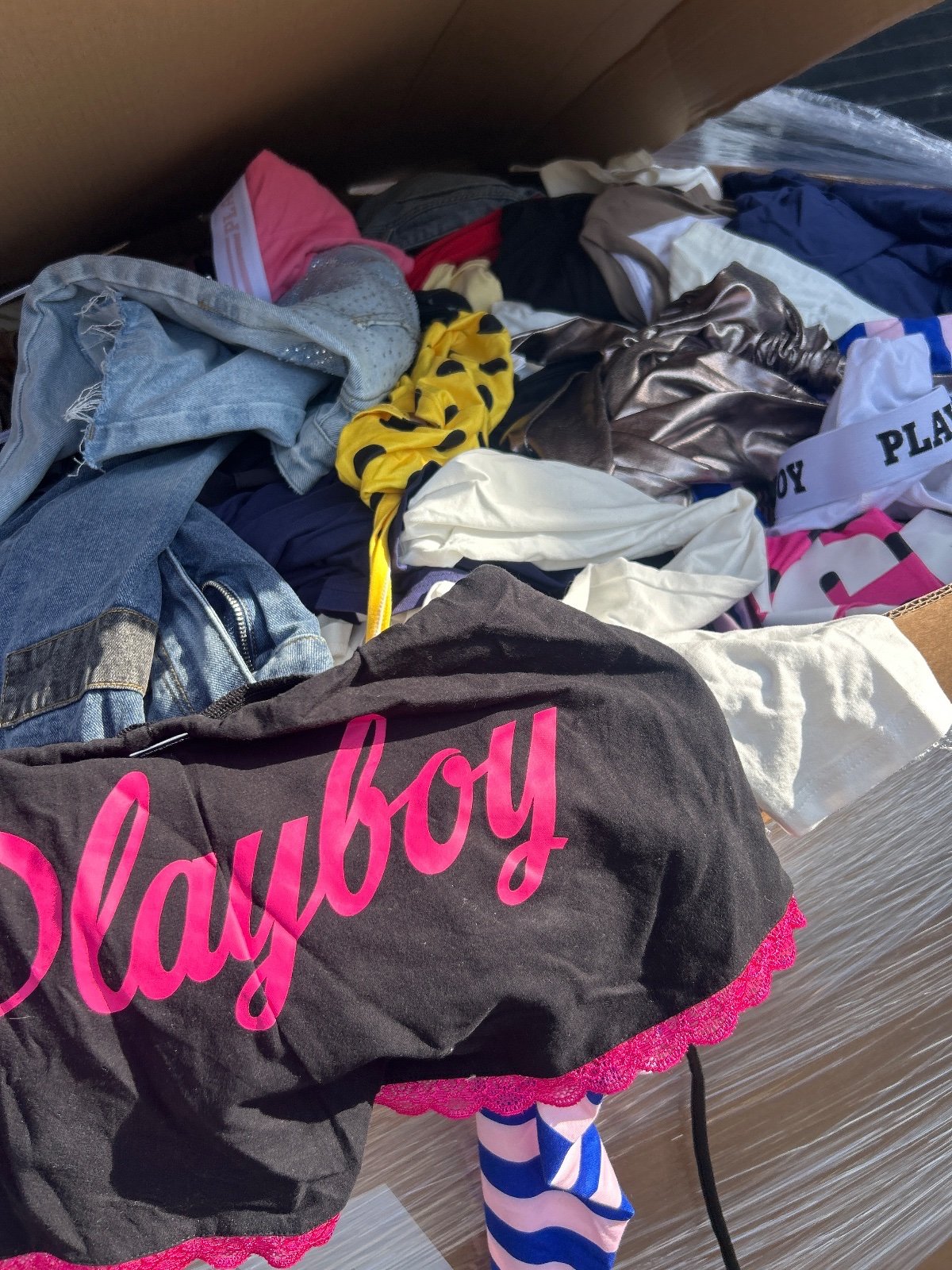 MEGA PALLET: 2000x Missguided Clothing Pallet — photo 2