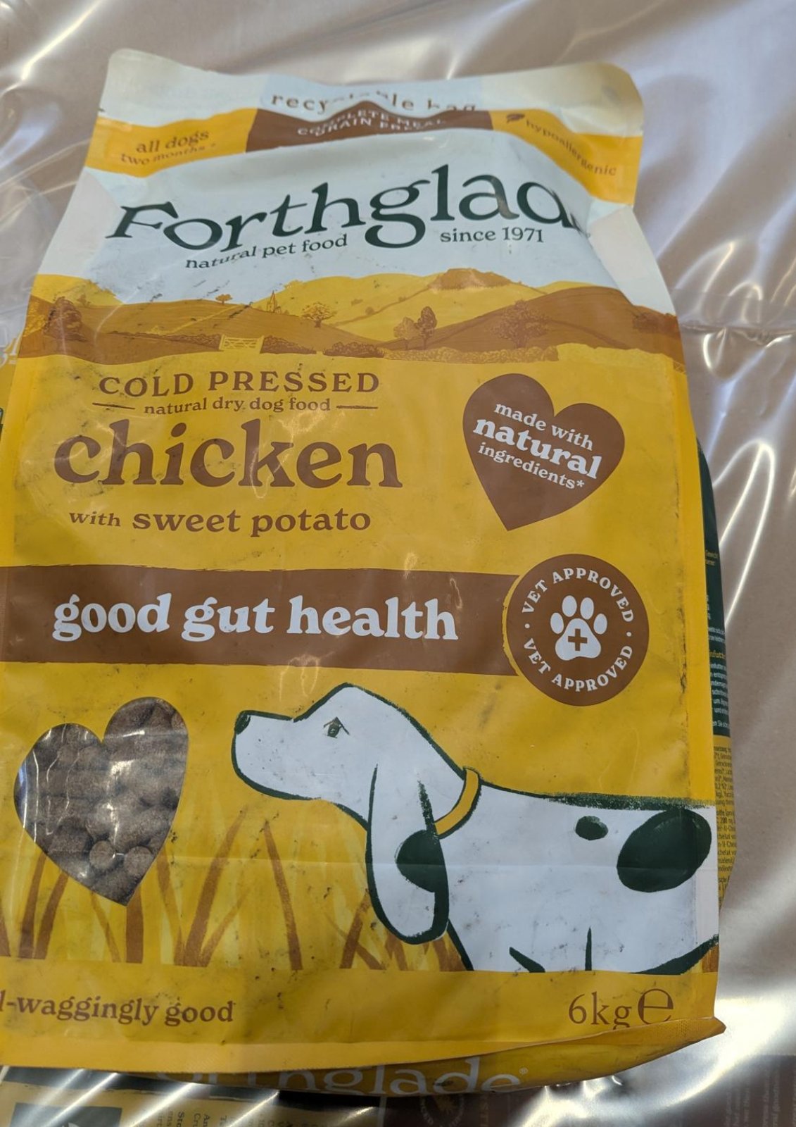 363x Forthglade cold press chicken 6kg BBE 03/09/2027