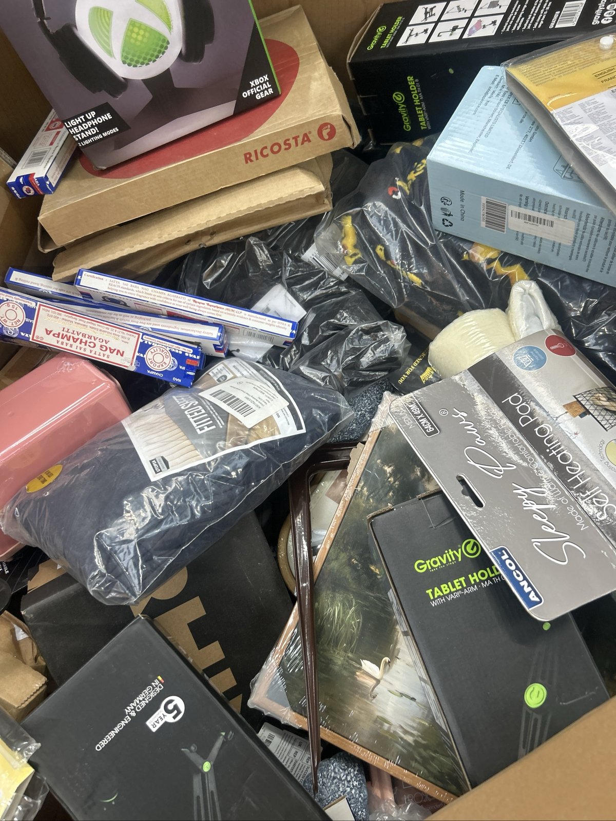 MONSTER FBA UNTOUCHED AMAZON WHATNOT RESELLER PALLET — photo 2