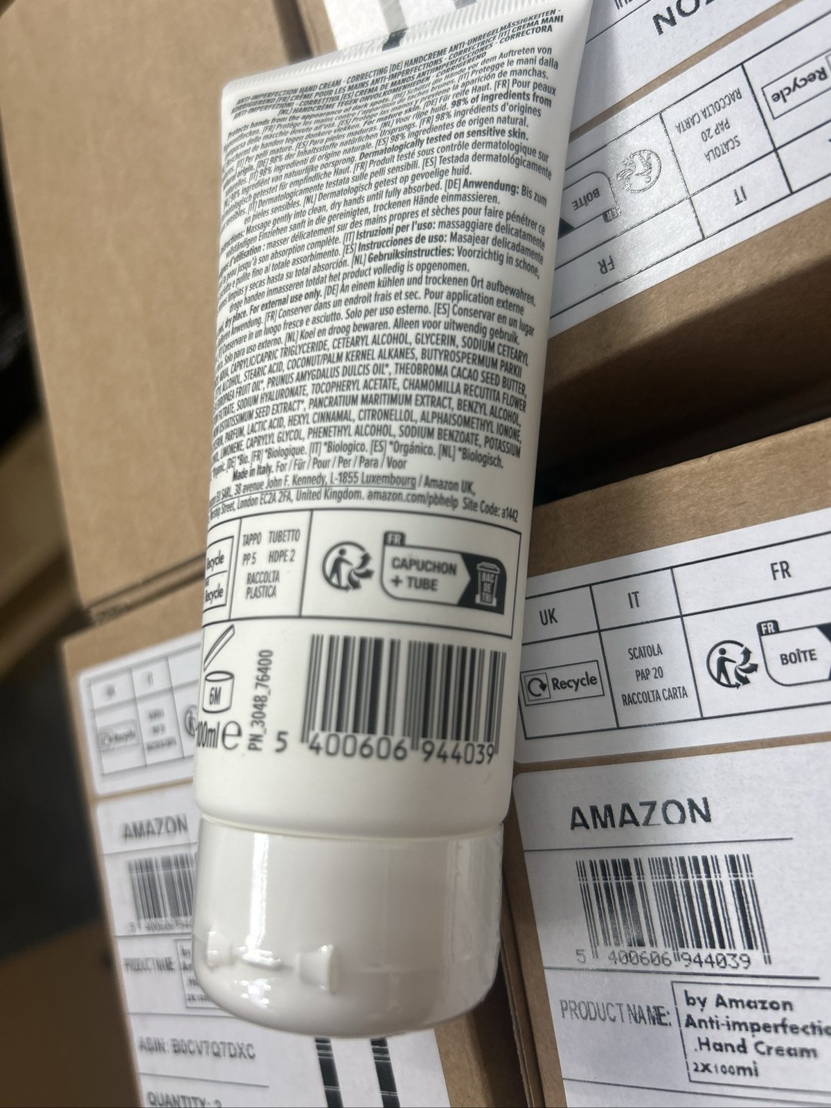 56x Amazon Anti Pigment Hand Cream 100ml — photo 2