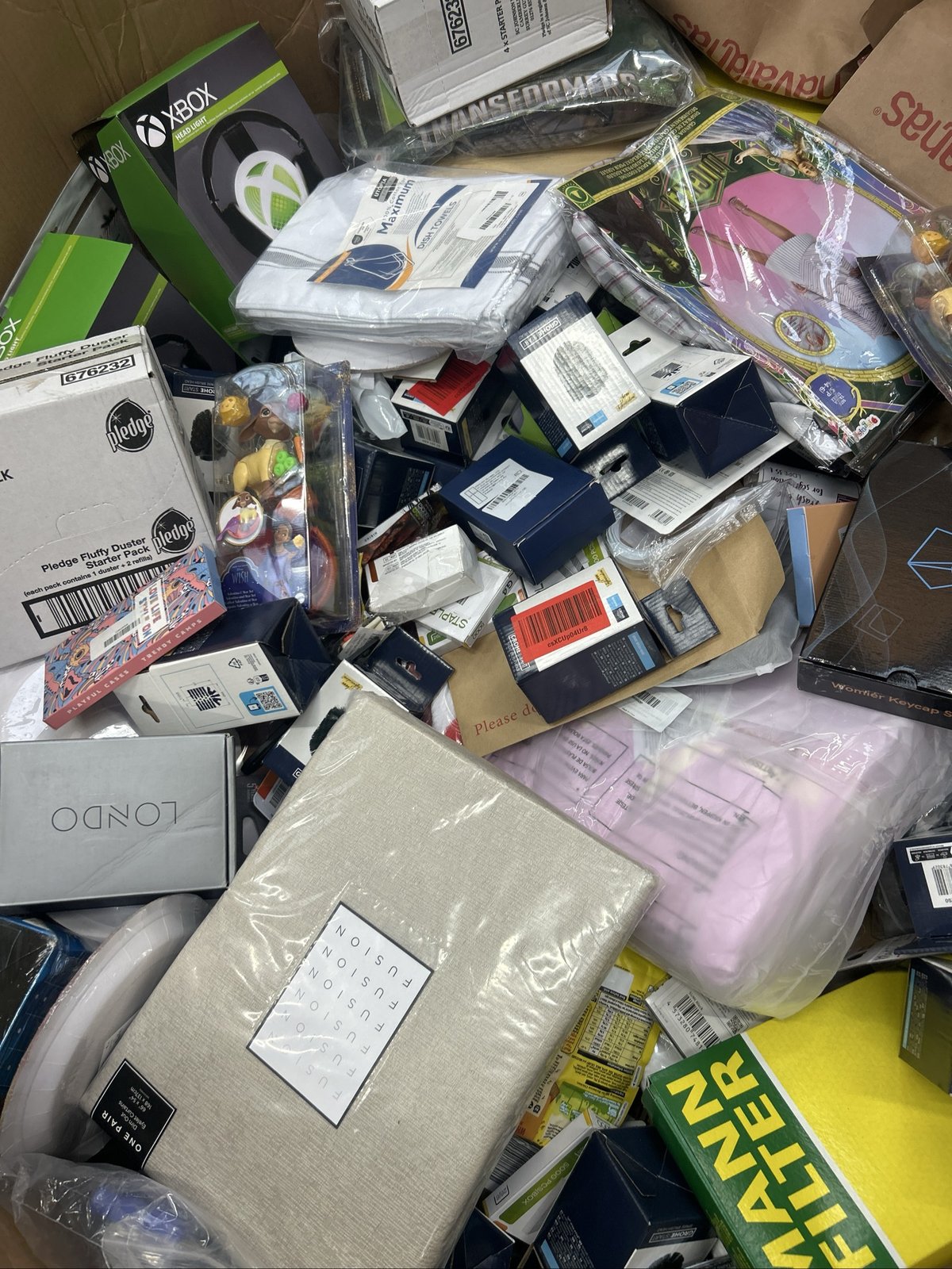 Giant FBA / Whatnot / Reseller Pallet — photo 2