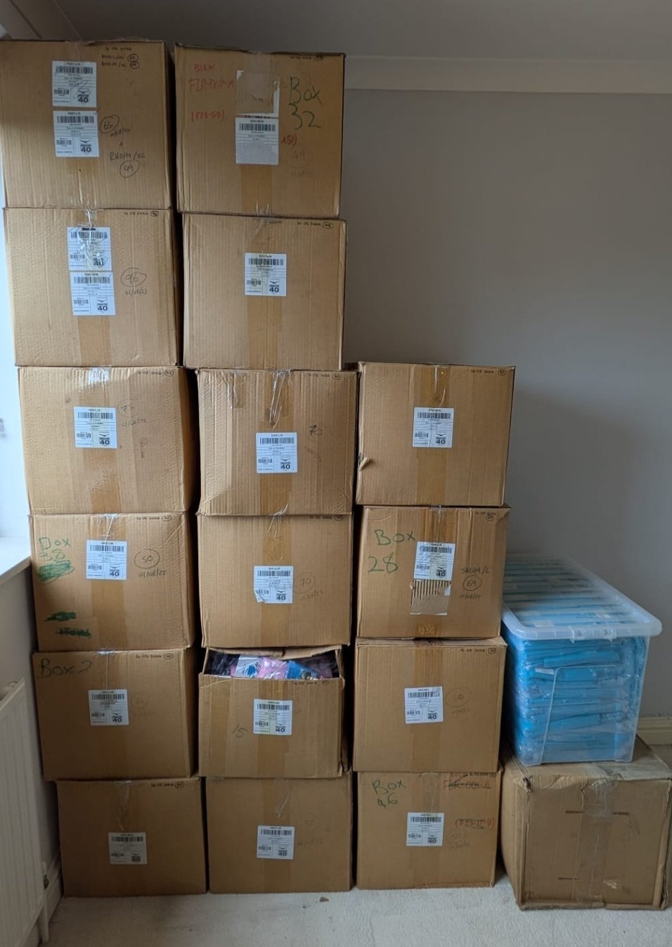 JOBLOT: mens/women's high performance sports socks/headbands in retail packaging — photo 3