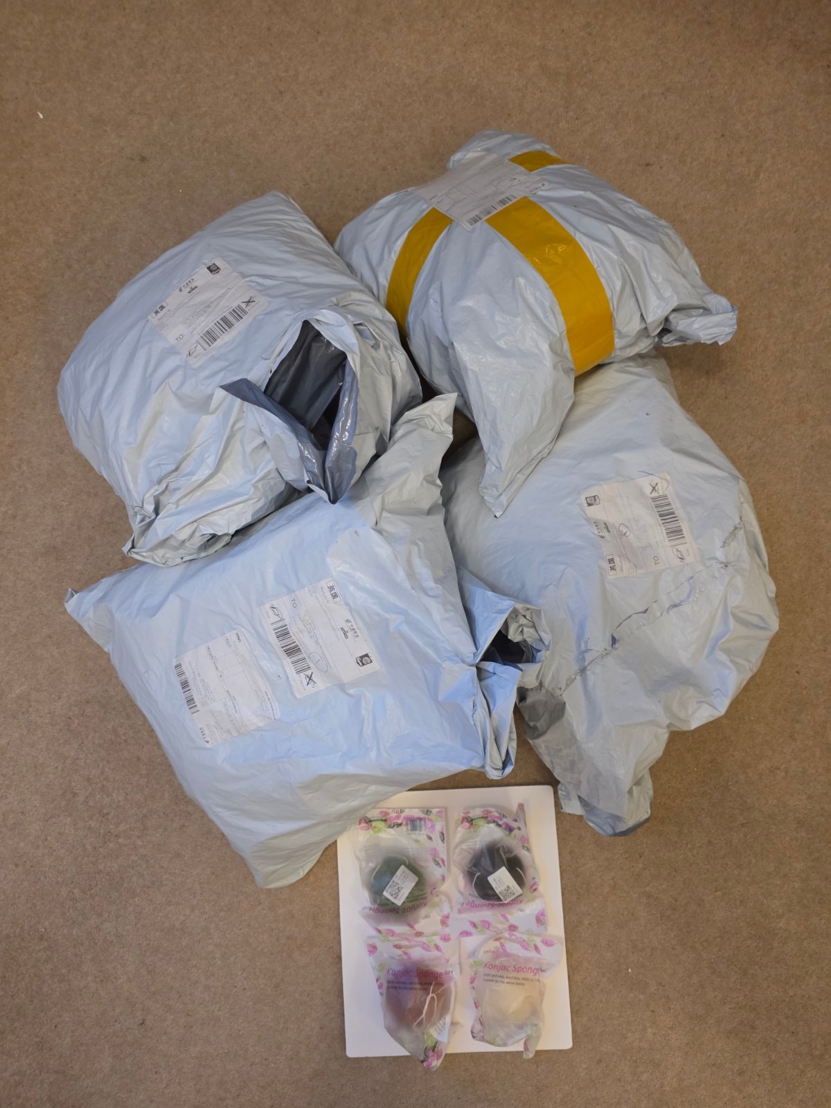 JOBLOT: 200x Konjac Sponges 4 colours Individually wrapped — photo 2