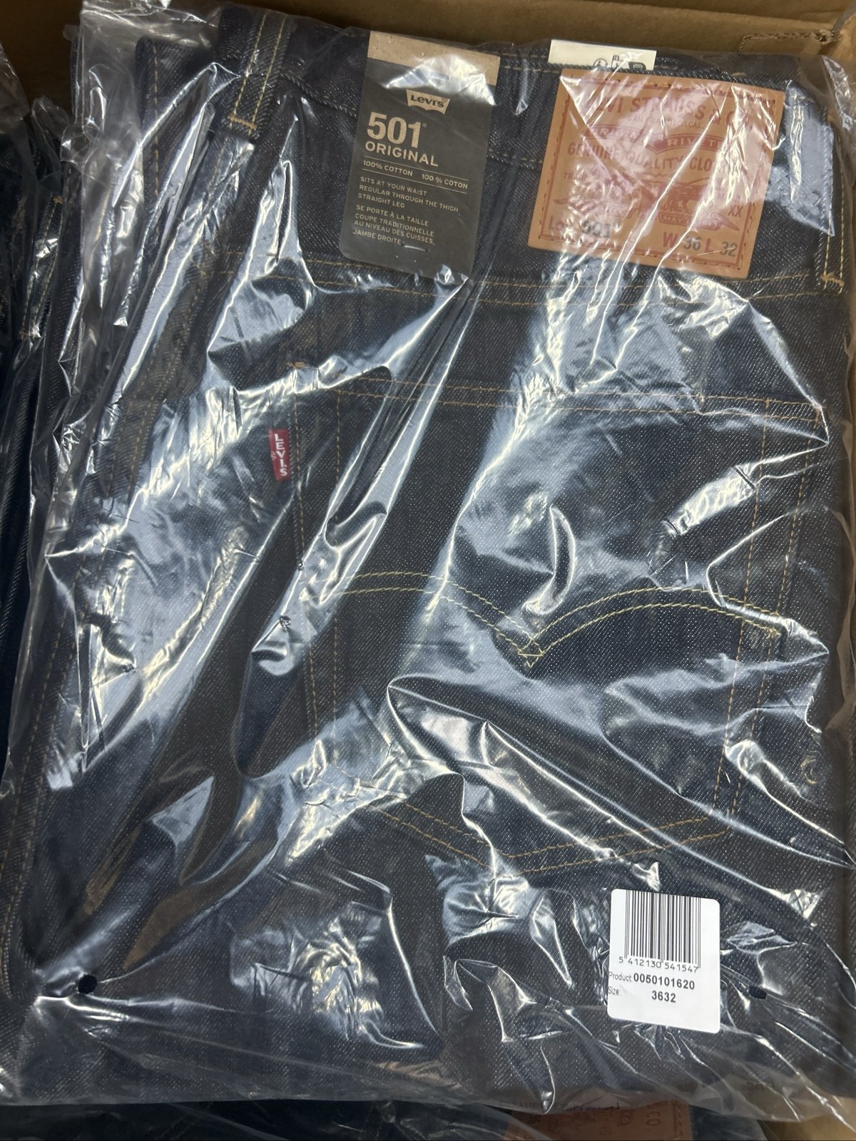 Source photograph for 18x Levi's Men's 501 Original Fit V5 Jeans, Marlon